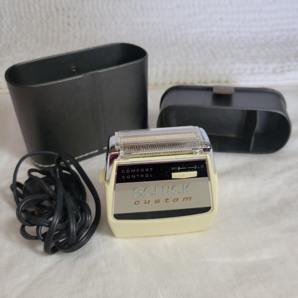 Schick Custom Comfort Control Electric Razor vtg w/Case Working video men's Vth
